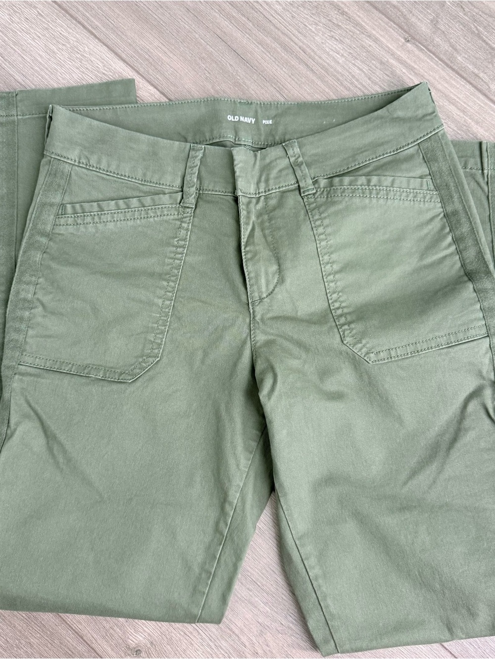 Old Navy Women’s Pixie Green Pants